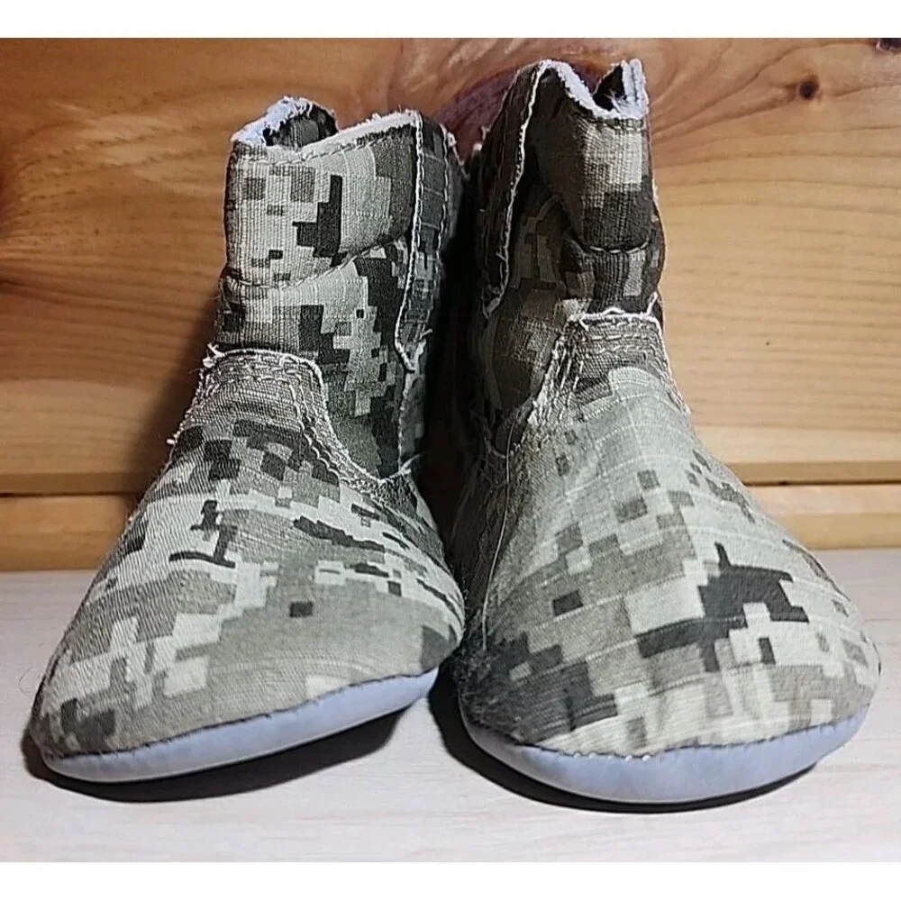 So Dorable Size 3 Baby Digital Camo Boots
